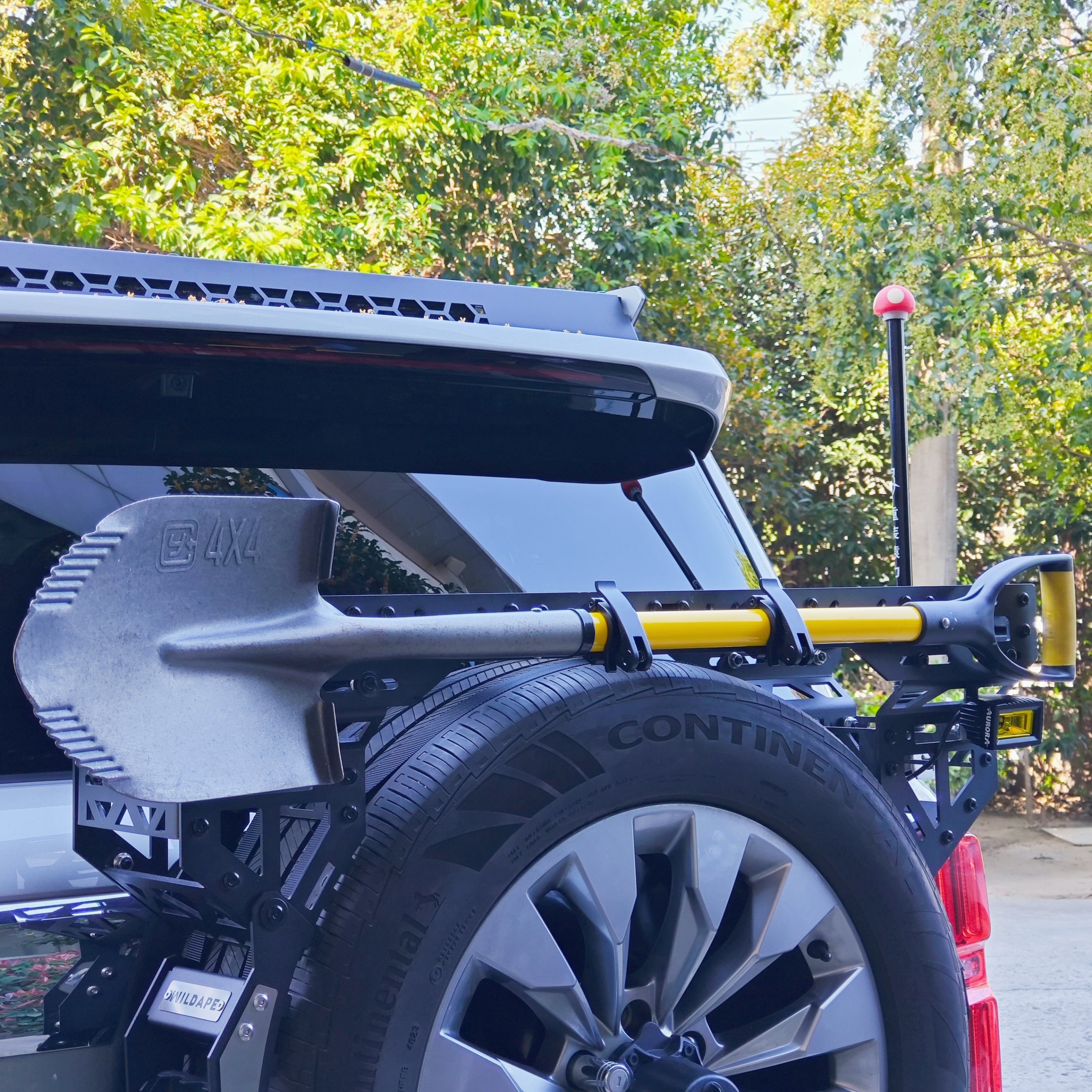 Aluminum Shovel Holder（28-35mm Diameter）